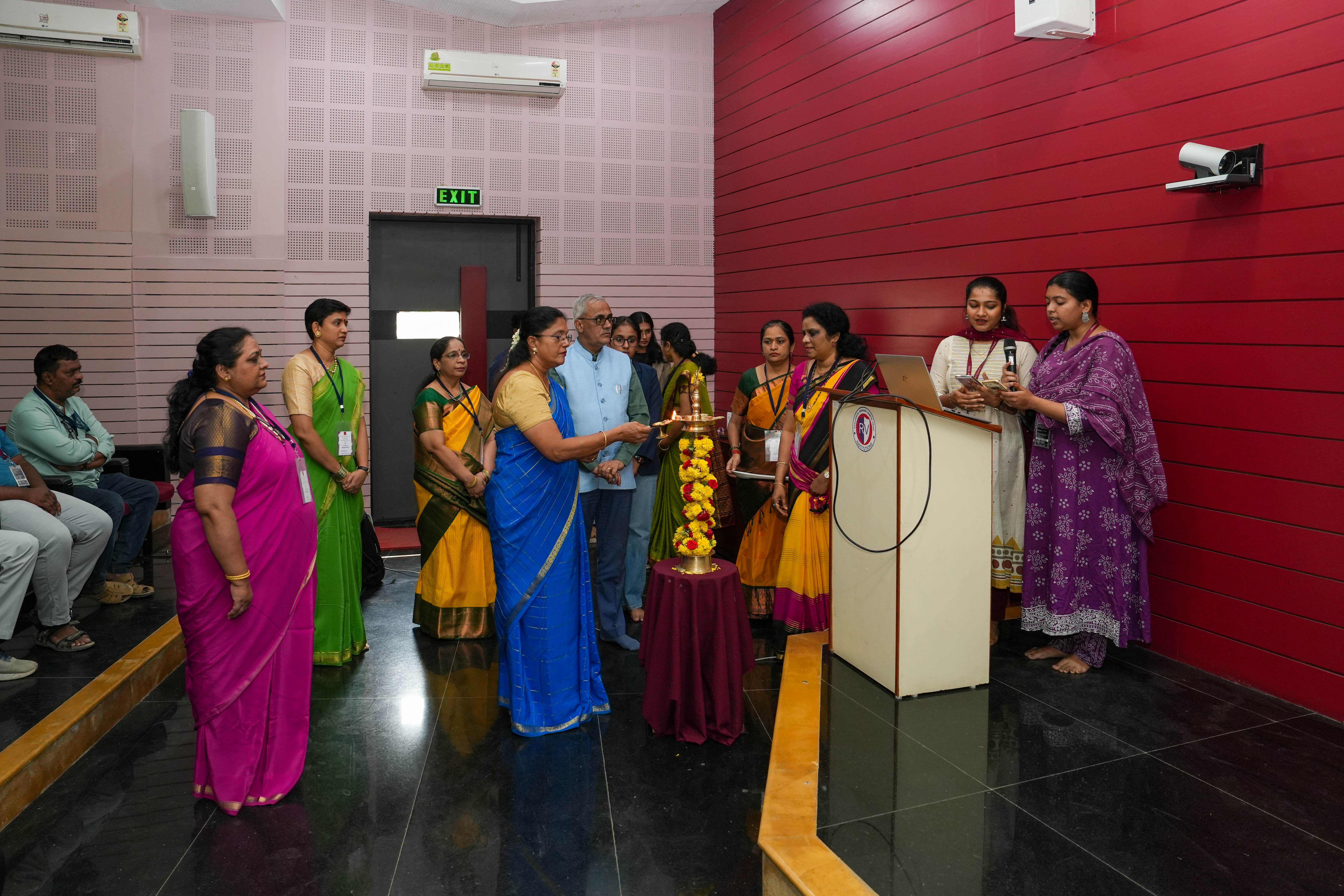 Conference Photo 01