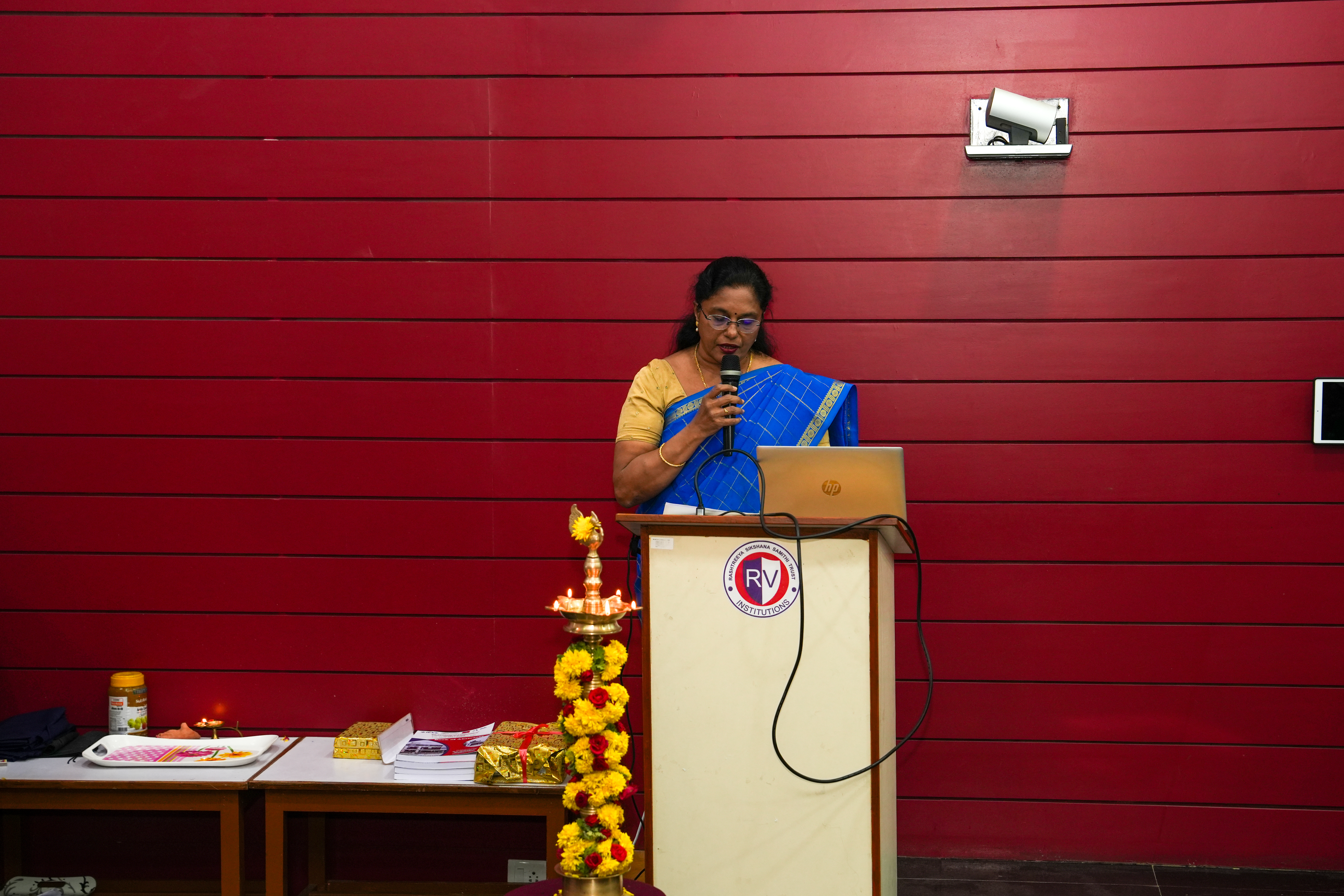 Conference Photo 05