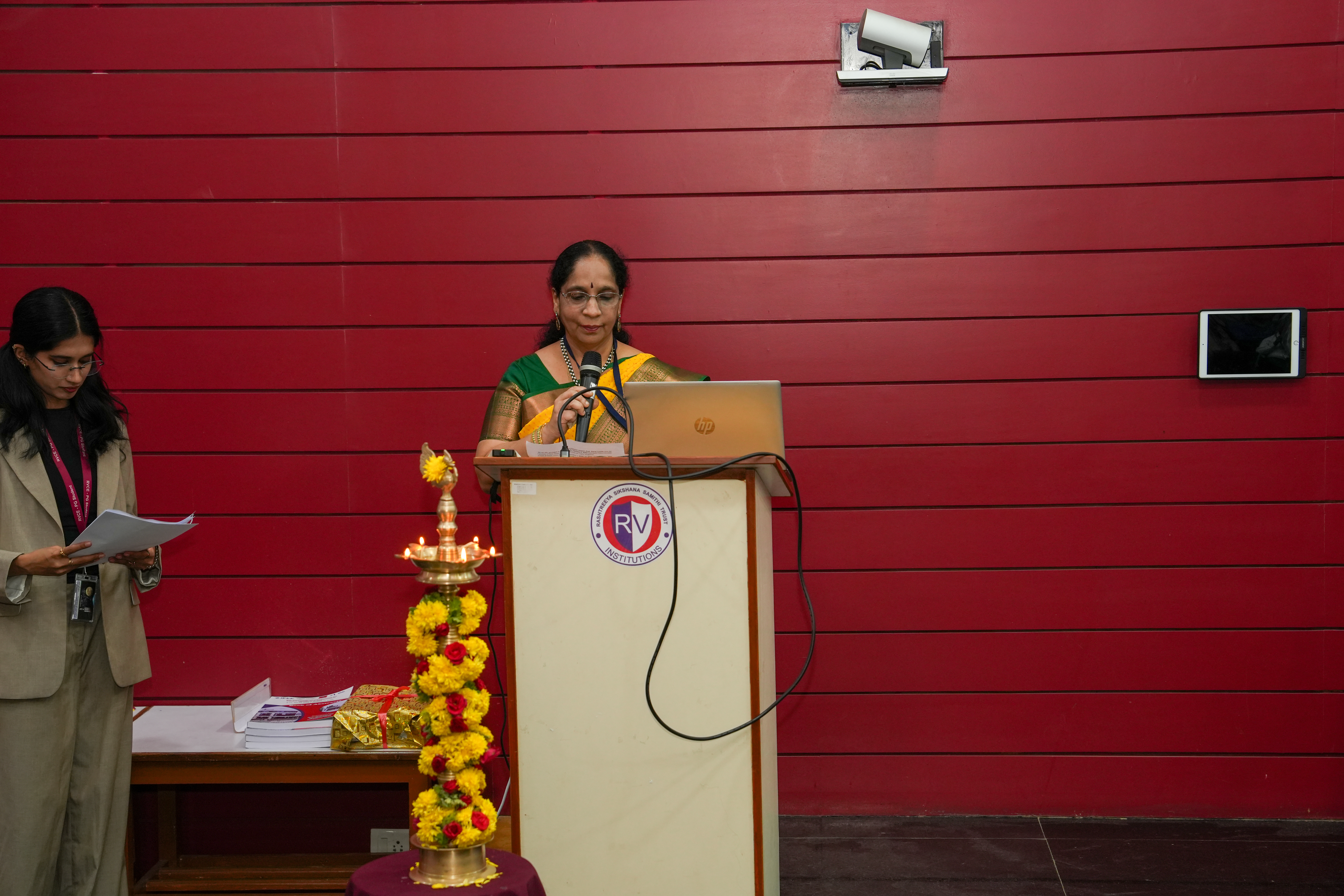 Conference Photo 07